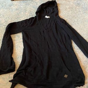 Roxy black hoodie, all black stripes